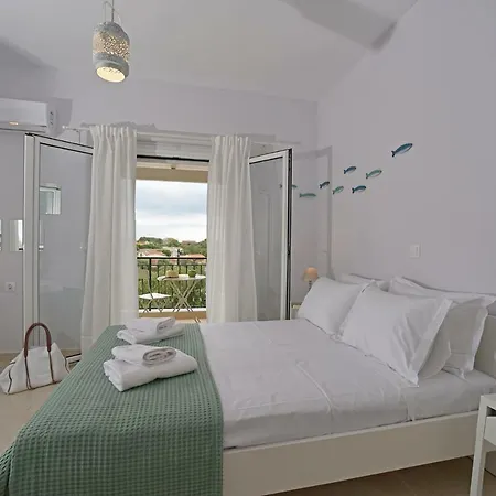 Giorgos & Maria Villas Agios Matthaios  Exterior photo