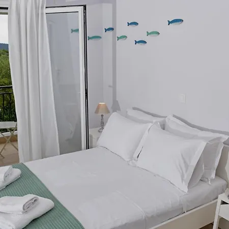 Giorgos & Maria Villas Agios Matthaios  Exterior photo